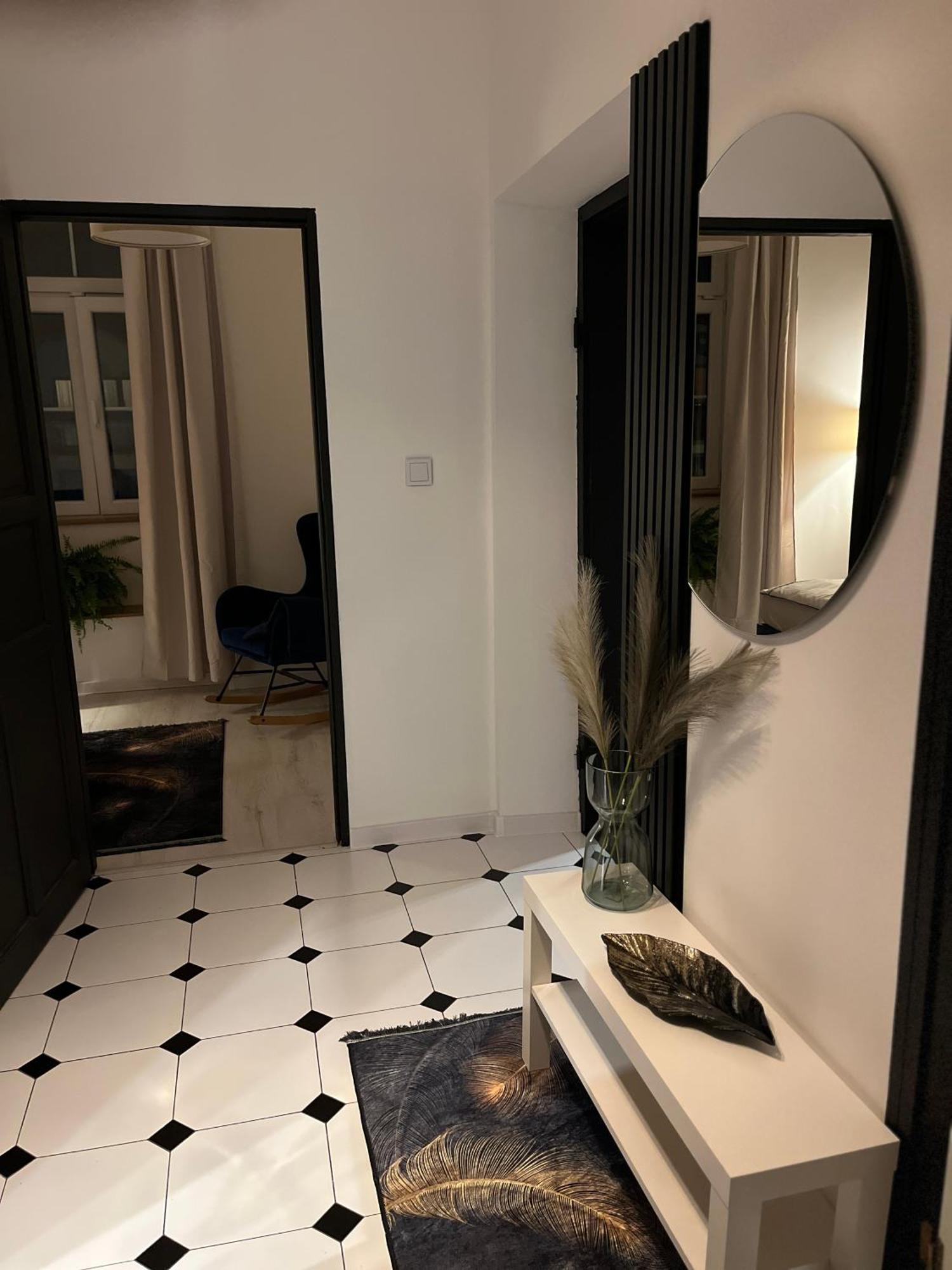 Apartamenty Luczkowskiego Z Widokiem Na Studnie 3 Chelm Exterior photo